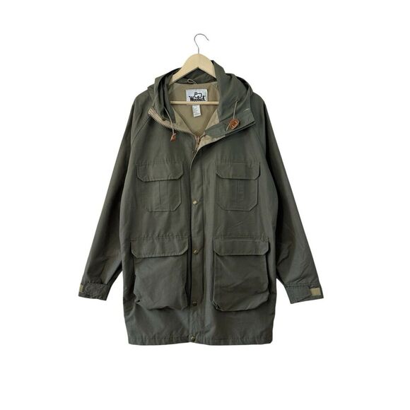 Vintage Woolrich Medium Parka Jacket Olive Green Hooded Zip Snap USA Mens